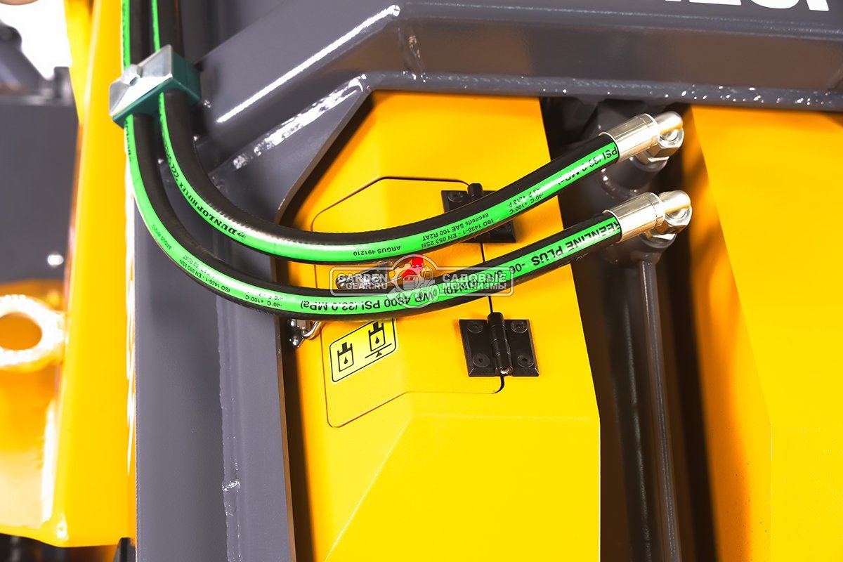 Универсальная машина мини-погрузчик Baumech ML-03 Pro с двигателем Zongshen GB750 V-Twin карбюратор