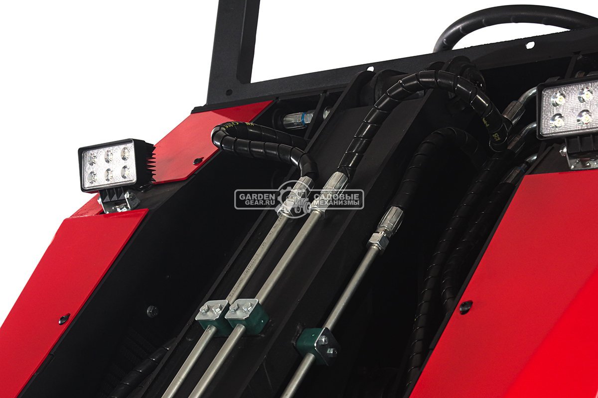 Мини-погрузчик шарнирно сочленённый RED RBF-03 Zongshen GB750EFI 30 л.с., грузоподъемность до 700 кг., ковш 150 л., 1270 кг.