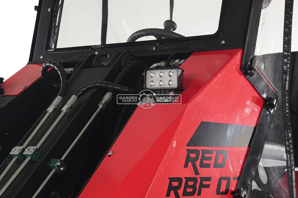 Мини-погрузчик шарнирно сочленённый RED RBF-03 тент + отопитель + джойстик Zongshen GB750EFI 30 л.с., грузоподъемность до 700 кг, ковш 150 л, 1270 кг.