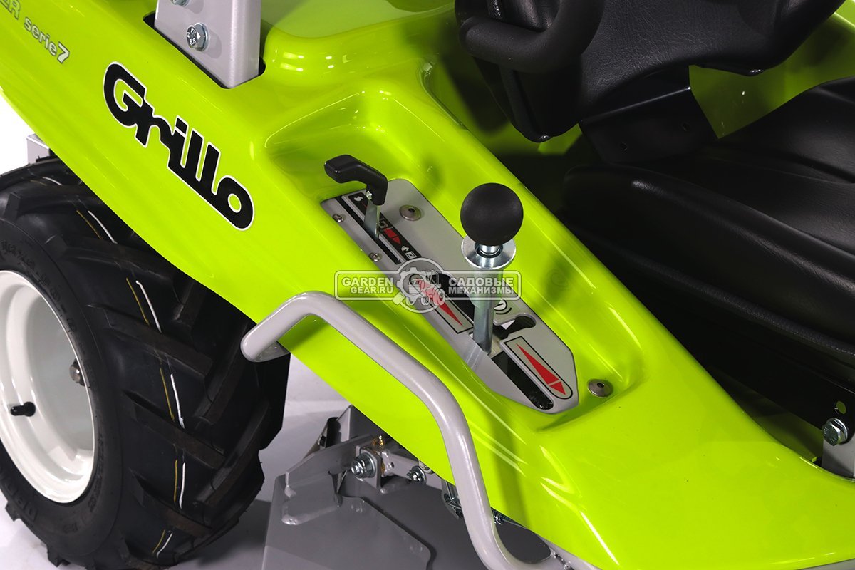 Садовый трактор для высокой травы и работы на склонах Grillo Climber 7.18 (ITA, B&S Intek, 656 куб.см3, задний выброс, дифференциал, 85 см, 245 кг)