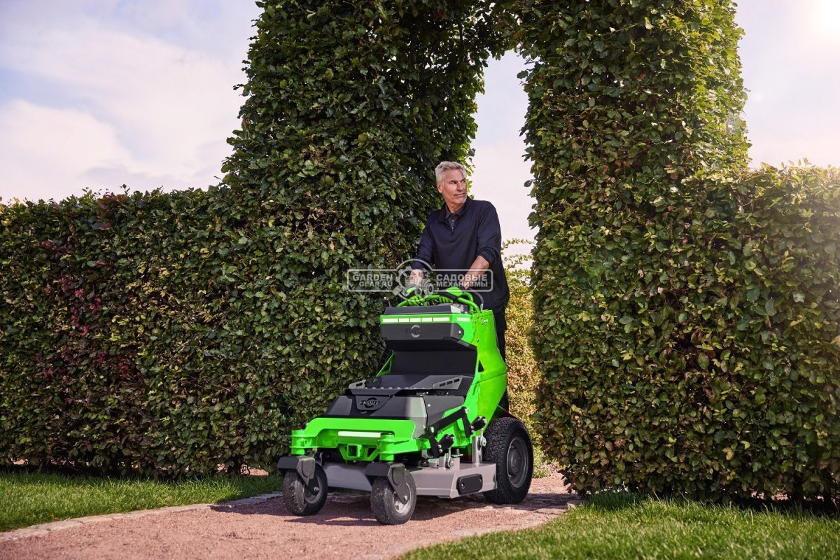Садовый минирайдер GreenWorks ZTCS92 Stand-On аккумуляторный с нулевым радиусом разворота (PRC, 92 см, 82В, 105 Ач / 8 кВтч, 430 кг)