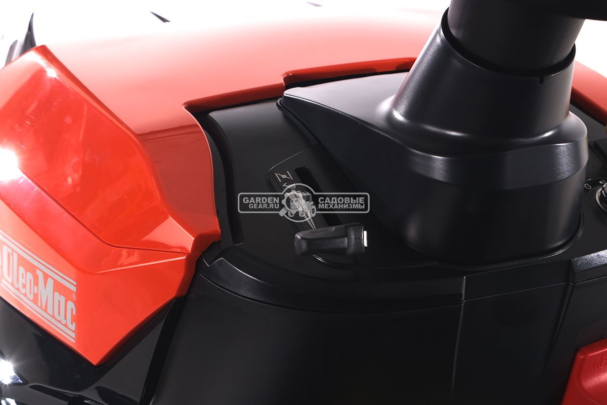 Садовый трактор Oleo-Mac OM 99L/12,5 K M (PRC, Emak K 1250 AVD, 413 см3, 98 см., боковой выброс, механика, 169 кг.)