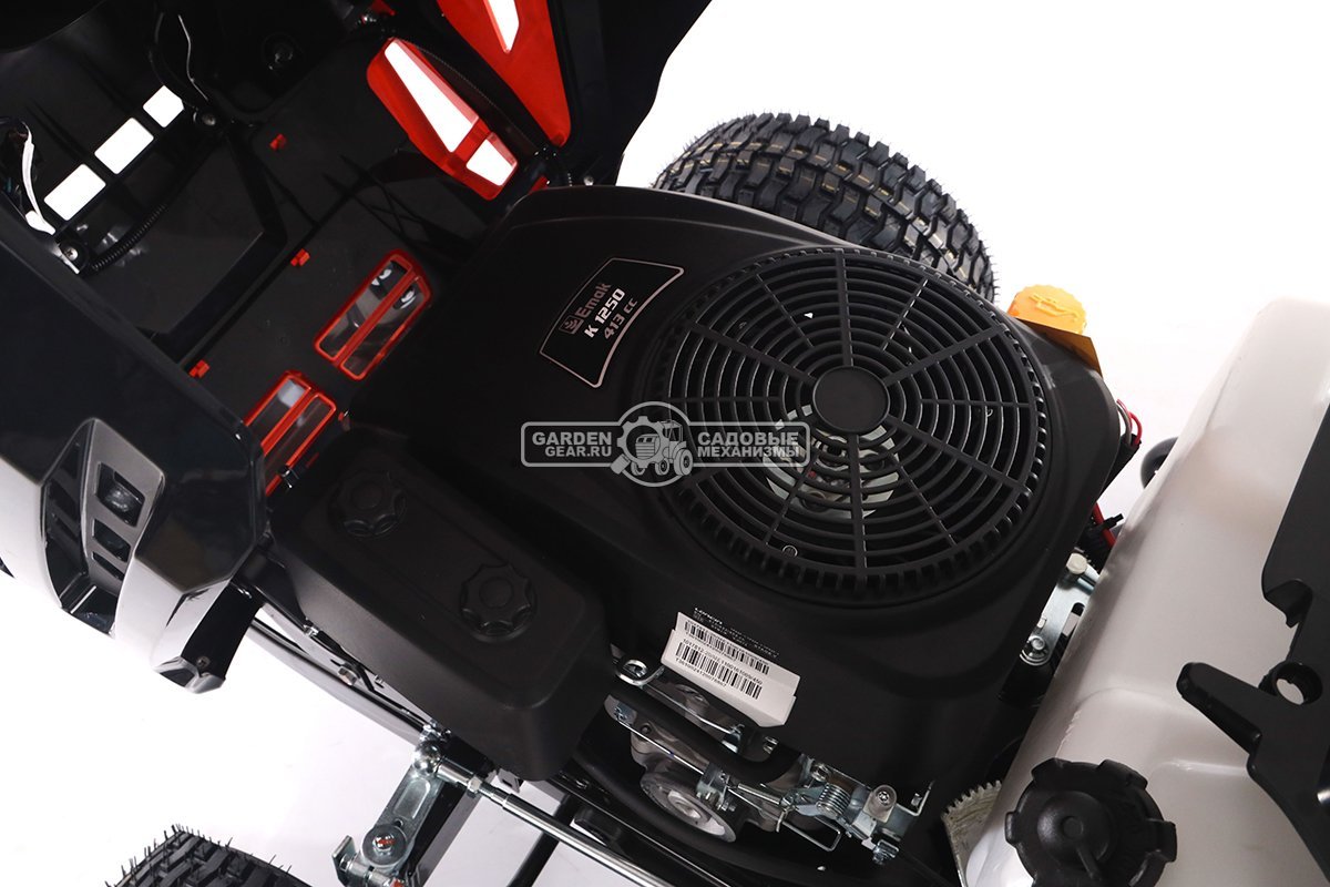 Садовый трактор Oleo-Mac OM 99L/12,5 K M (PRC, Emak K 1250 AVD, 413 см3, 98 см., боковой выброс, механика, 169 кг.)