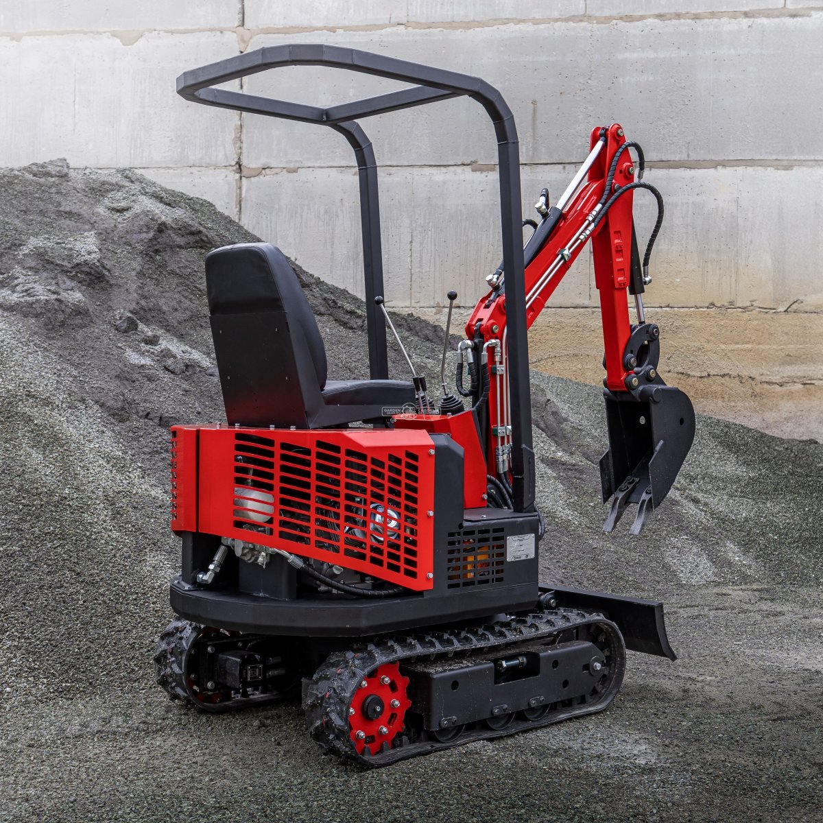 Гусеничный полноповоротный экскаватор RED LC-01 Lifan 15 л.с., глубина копания 1,6 м., 771 кг.