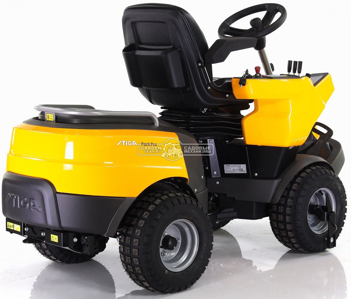 Садовый райдер Stiga Park PRO 900 AWX 4WD без деки (ITA, Honda GXV 690, 688 куб.см., гидростатика, полный привод, гидровыходы, 270 кг.)