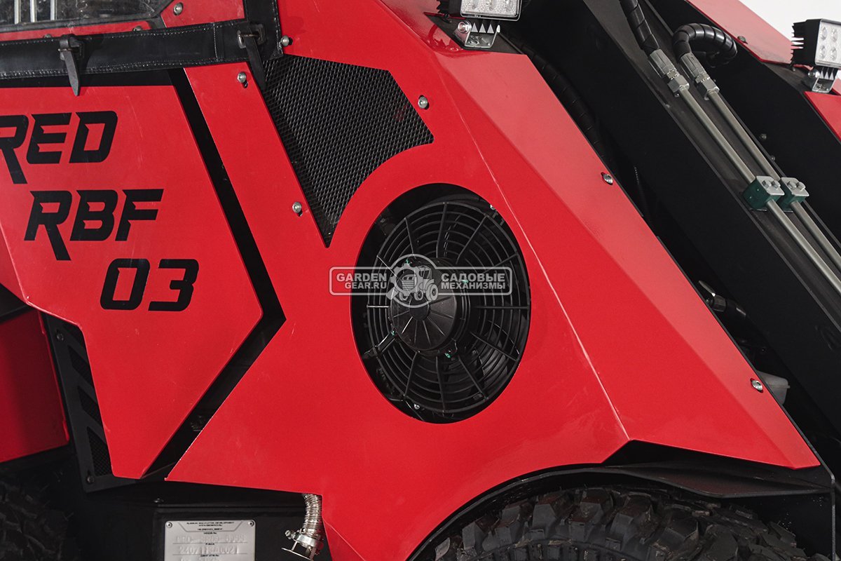 Мини-погрузчик шарнирно сочленённый RED RBF-03 тент + отопитель + джойстик Zongshen GB750EFI 30 л.с., грузоподъемность до 700 кг, ковш 150 л, 1270 кг.