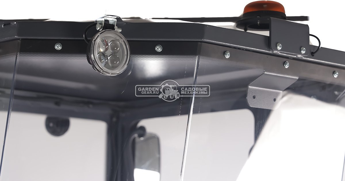 Универсальная машина мини-погрузчик Baumech ML-02 Pro с зимней кабиной с двигателем Zongshen GB750 EFI V-Twin инжектор