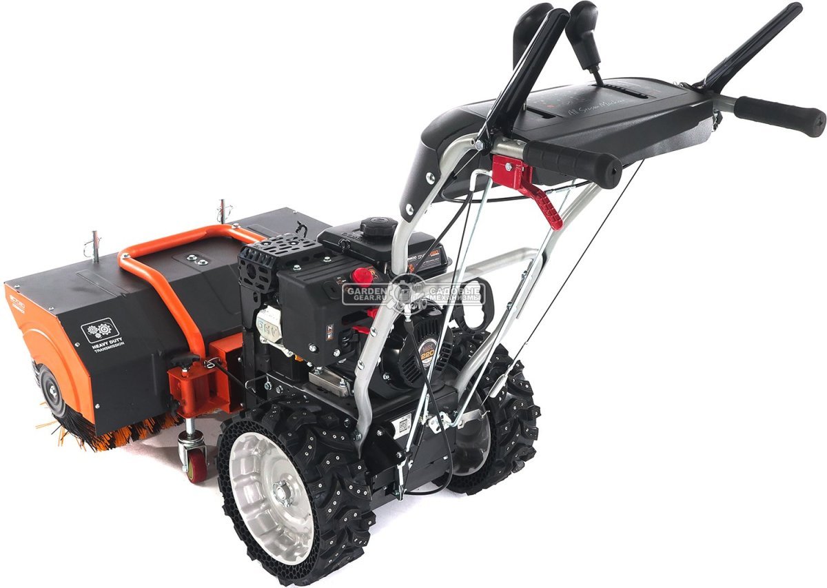 Комбимашина Daewoo SC 7080 с щеткой 80 см. и снегоуборщиком 56 см. (PRC, Daewoo, 220 куб.см., скорости 6/2, 83 кг.)