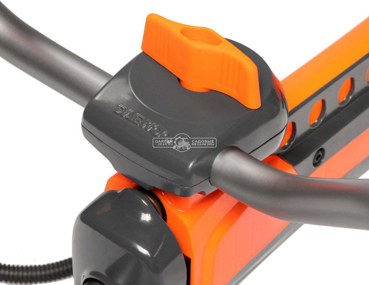 Бензокоса Daewoo DABC 620 Pro Industrial (PRC, 58.2 куб.см., 2.6 кВт/3.5 л.с., леска 3.0 мм + диск 305 мм, T-рукоятка, Easy Start, 10.2 кг)