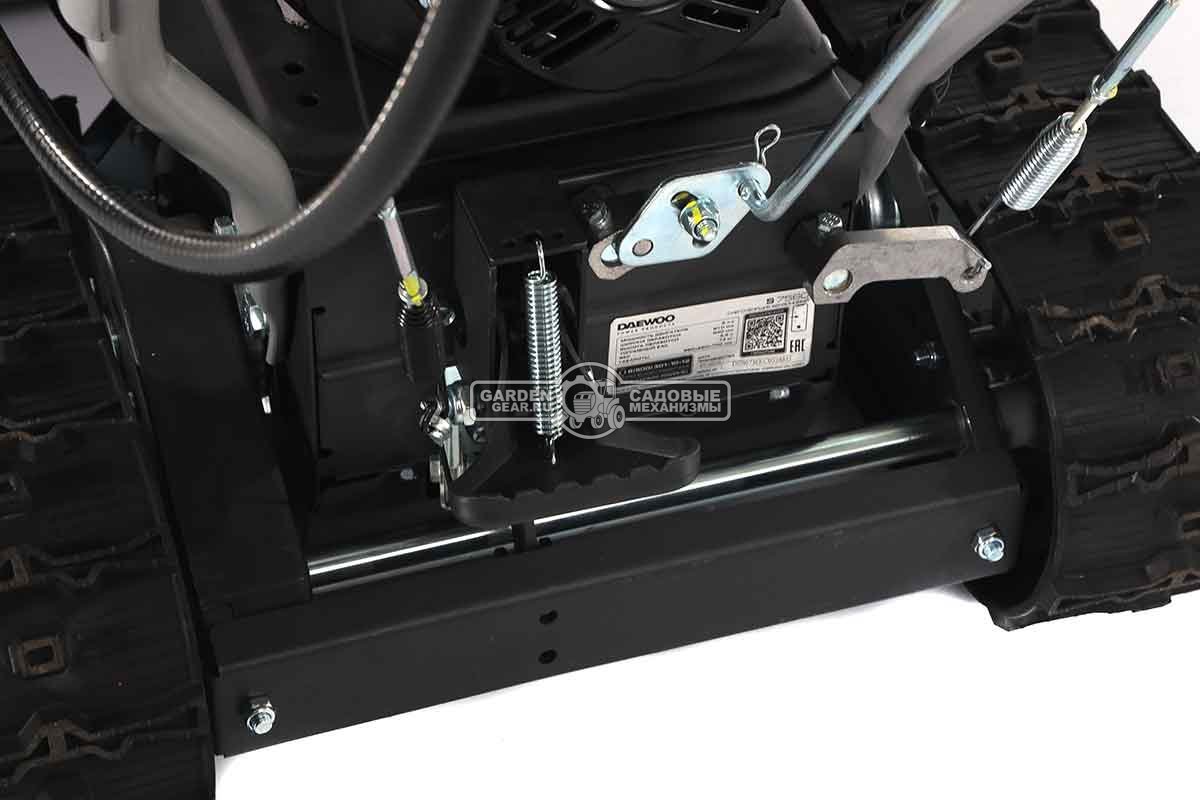 Снегоуборщик Daewoo S 7560 гусеничный (PRC, 61 см., Daewoo, 220 см3, скорости 6/2, фара, 78 кг)