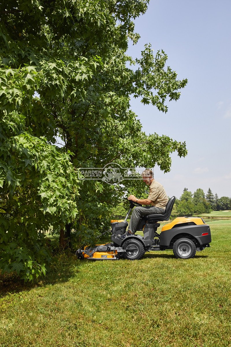 Садовый райдер Stiga Park 640 PWX 4WD без деки (ITA, Stiga ST600 V-Twin, 586 куб.см., гидростатика, Bluetooth, полный привод, 233 кг.)