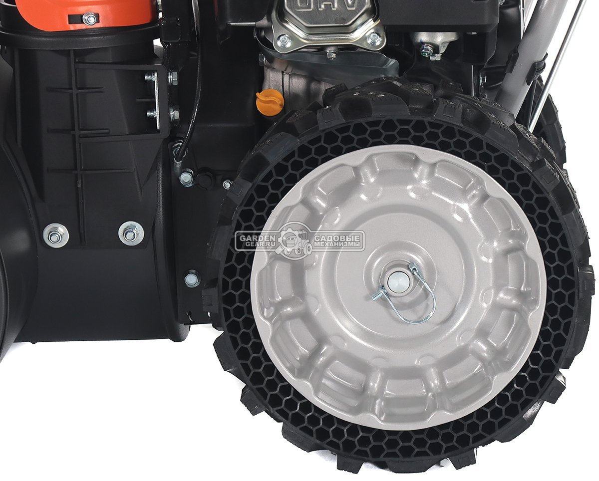 Снегоуборщик Daewoo S 7565 (PRC, 65 см., Daewoo, 220 см3, скорости 6/2, колеса EX-ICE, запуск от аккумулятора 21В, фара, 67 кг.)