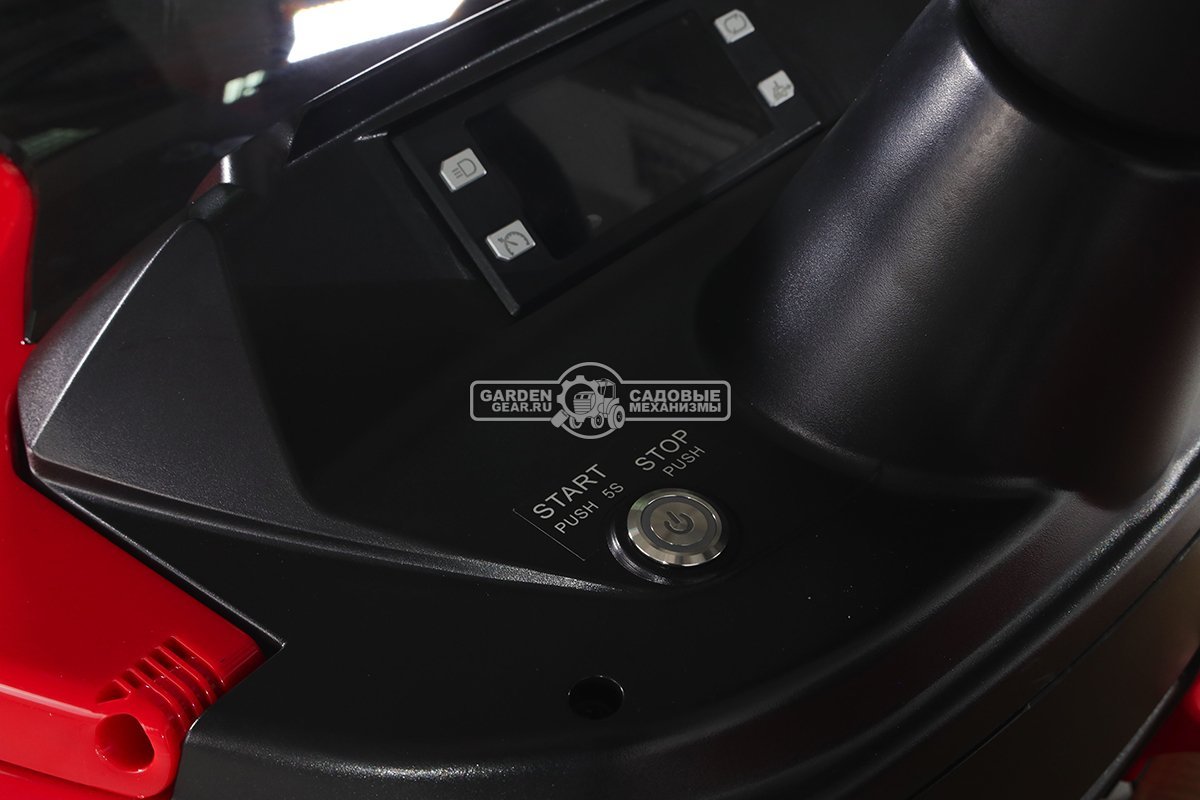 Садовый трактор Мобил К XPA88 аккумуляторный без АКБ (PRC, BL 60В, 88 см, 6 слотов для АКБ + встроенное ЗУ, LED-фара, травосб. 245 л, 155 кг)