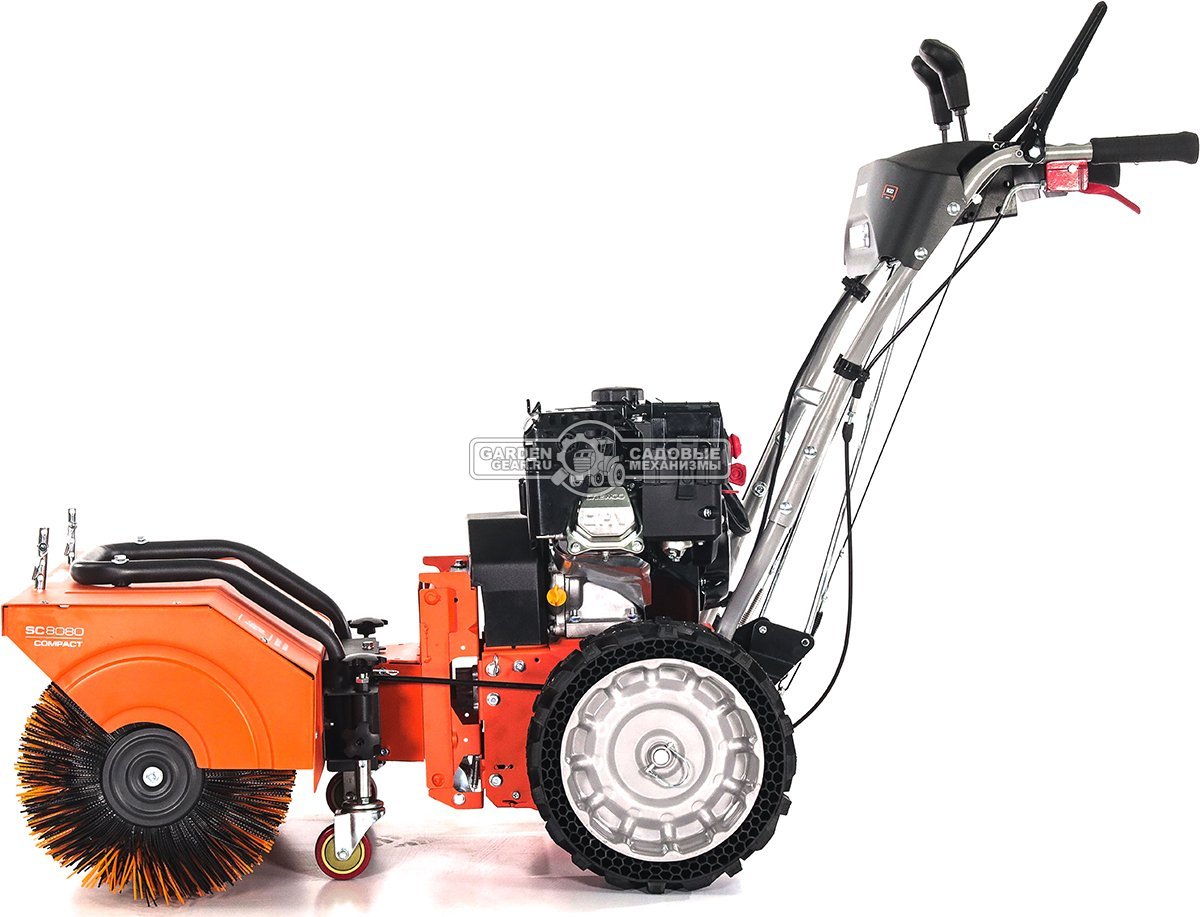 Подметальная машина Daewoo SC 8080 (PRC, Daewoo 220 куб.см., запуск от аккумулятора 21В, фара, скорости 6/2, ширина 80 см., диаметр 35 см., 87 кг.)