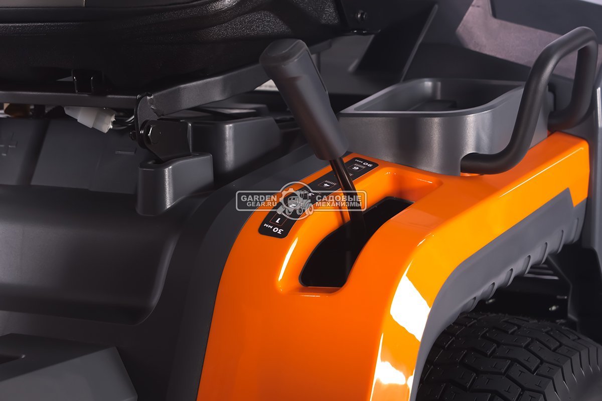 Садовый трактор Villartec MR2308H (PRC, Loncin V-Twin 708 куб.см., LED дисплей, гидростатика, травосборник 320 л, ширина кошения 108 см, 237 кг)