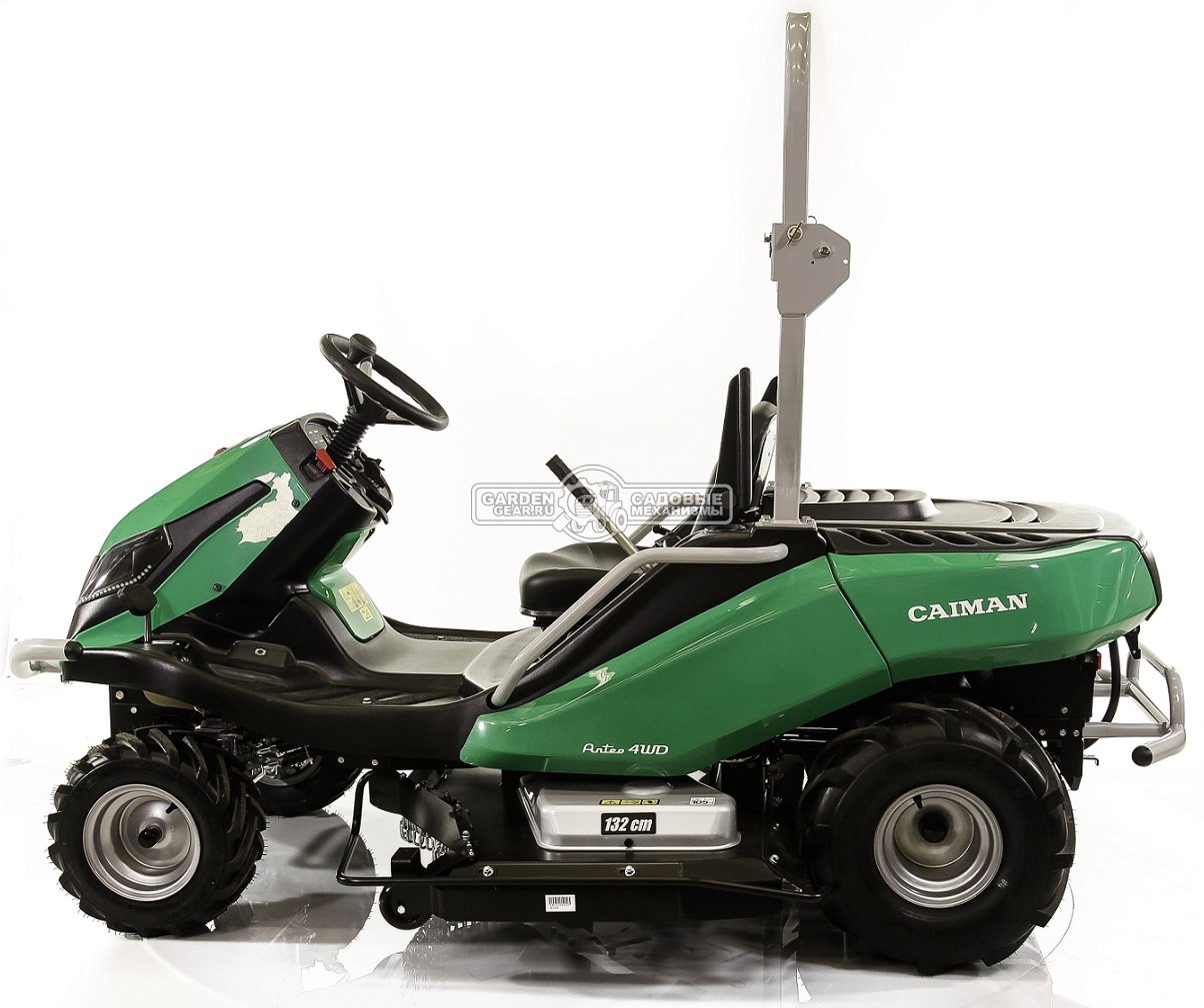 Садовый трактор для высокой травы и работы на склонах Caiman Anteo 4WD 137D2K (CZE, Kawasaki FS730 V-Twin, 726 куб.см., 132 см, дифференциал, 427 кг.)