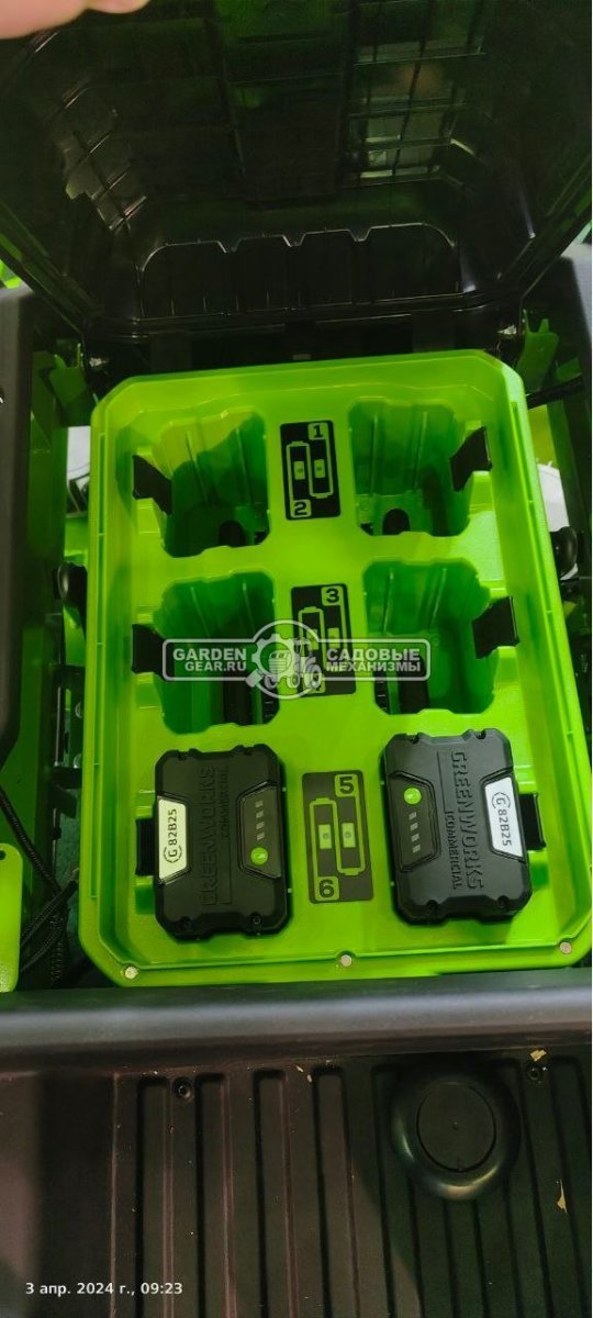 Садовый минирайдер GreenWorks GC82LT107 аккумуляторный без АКБ и ЗУ (PRC, BL 82В, 107 см, 6 слотов для АКБ, LED-фара, 207 кг)