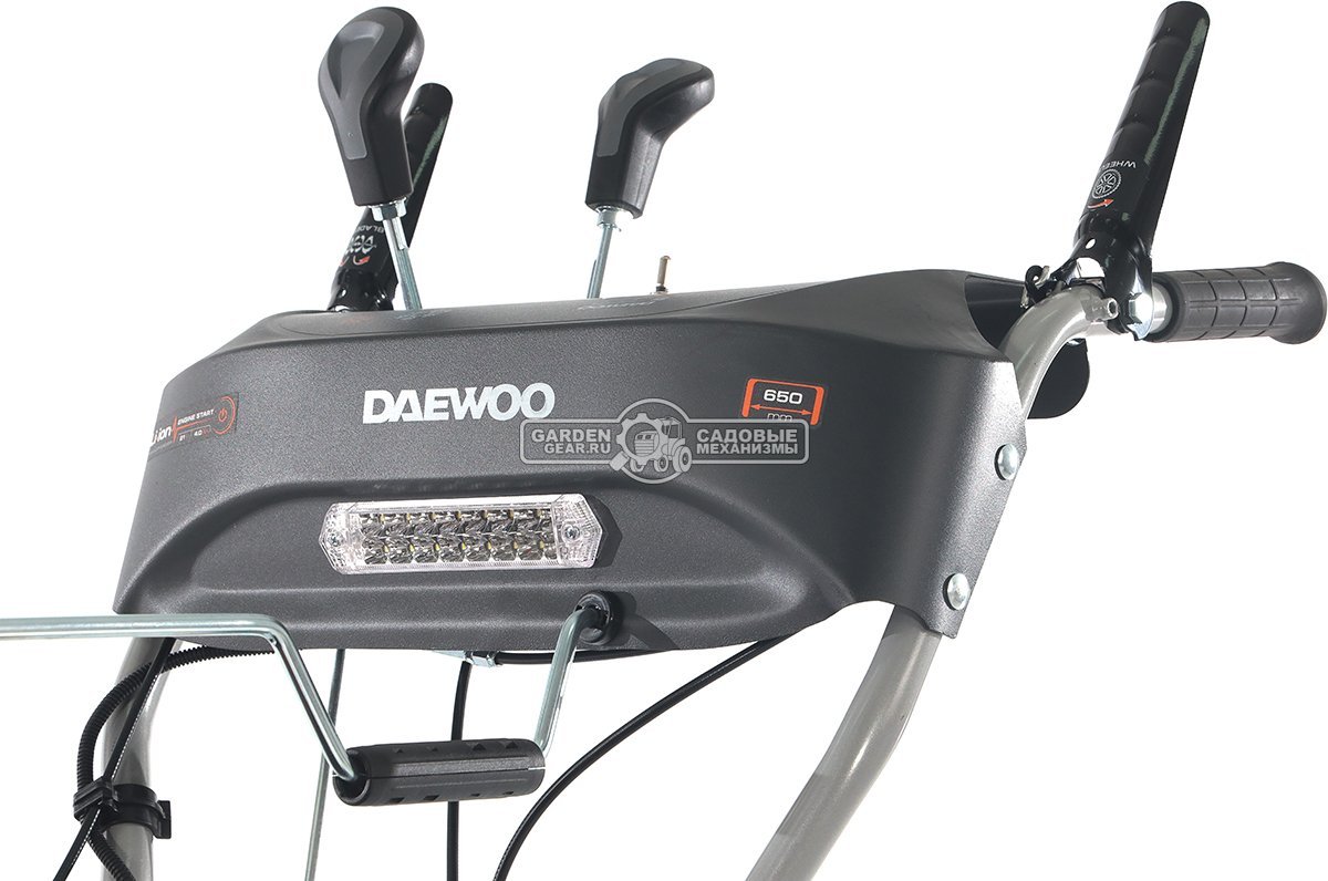 Снегоуборщик Daewoo S 7565 (PRC, 65 см., Daewoo, 220 см3, скорости 6/2, колеса EX-ICE, запуск от аккумулятора 21В, фара, 67 кг.)