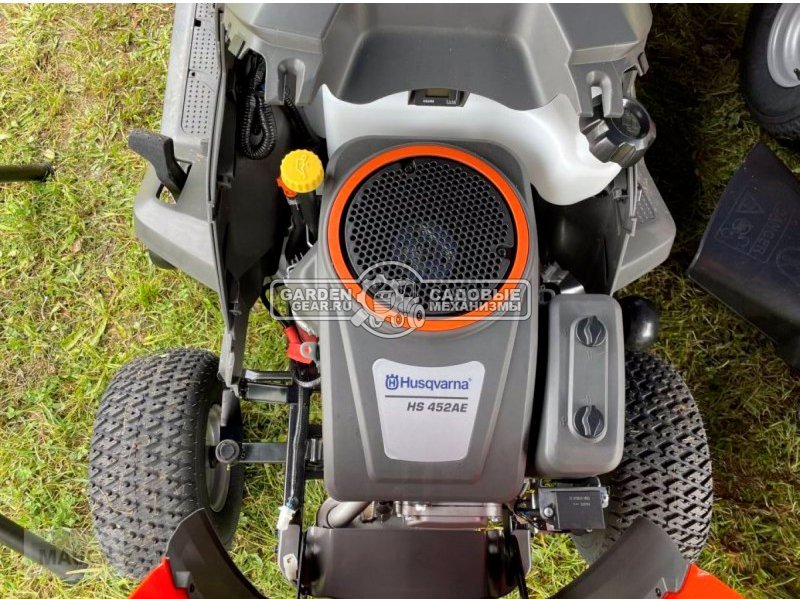 Садовый трактор Husqvarna TC 114 (USA, Husqvarna 452AE, 452 куб.см., гидростатика, травосборник 250 л., ширина кошения 95 см, 350 кг)