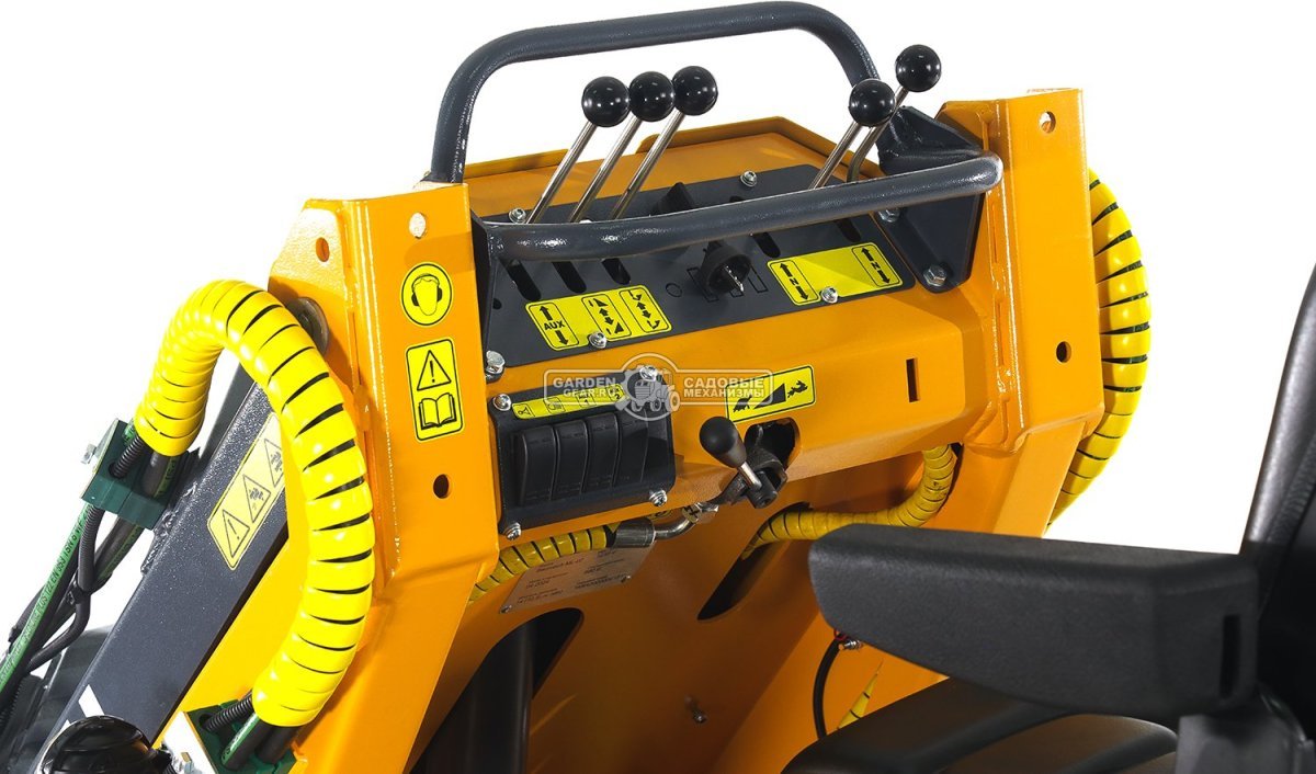 Универсальная машина мини-погрузчик Baumech ML-02 с двигателем Zongshen GB460E инжектор