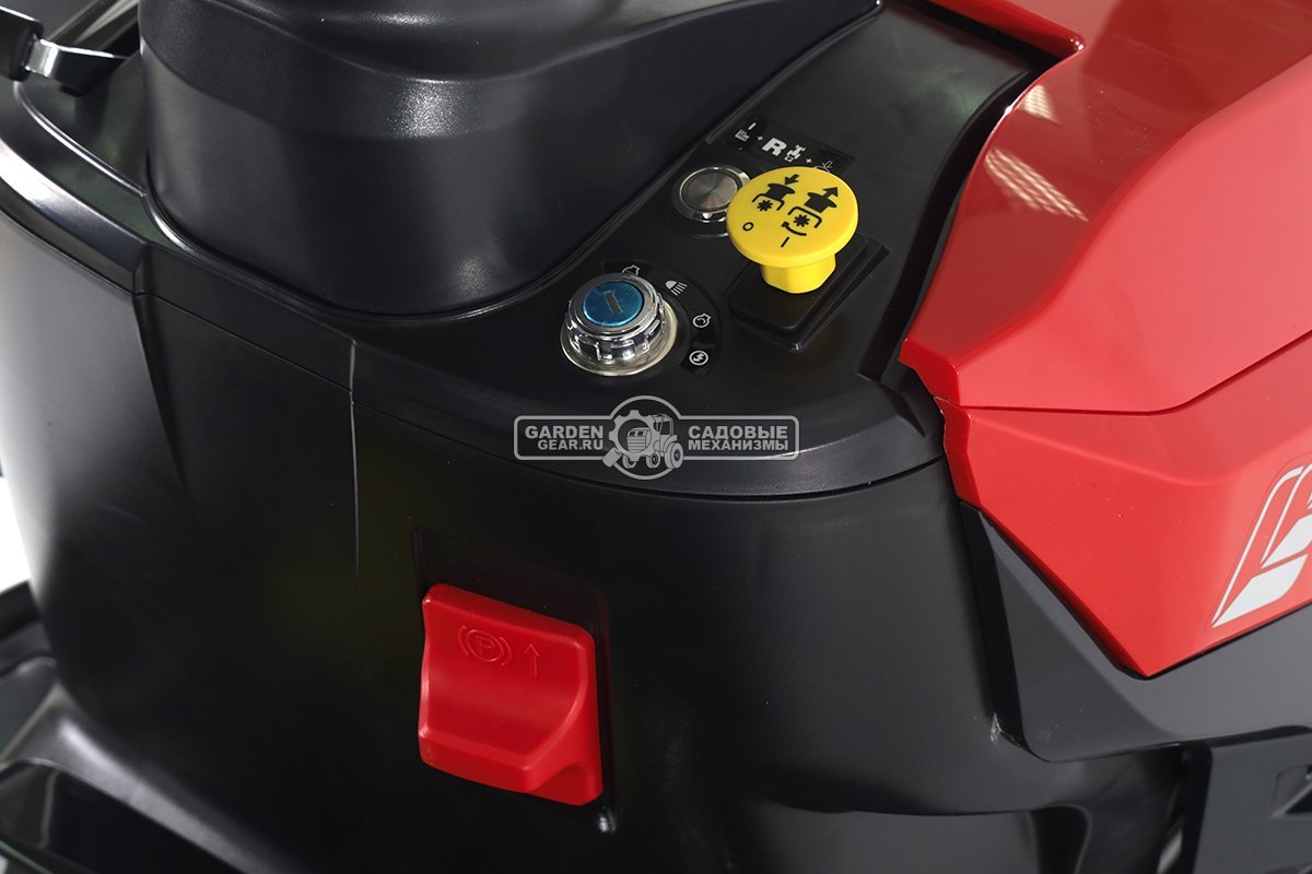 Садовый трактор Efco EF 86R/12,5 К M (PRC, Emak K 1250 AVD, 413 см3, 86 см, механика, травосборник 300 л, 190 кг)