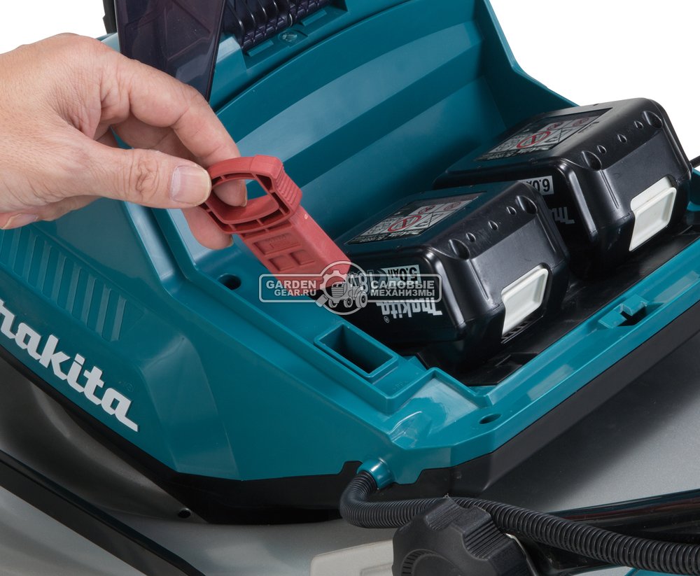 Газонокосилка аккумуляторная Makita DLM460PT2 с 2 АКБ 5 А/ч и ЗУ (PRC, LXT BL 2х18В, 46 см, сталь, 60 л., 27.6 кг)