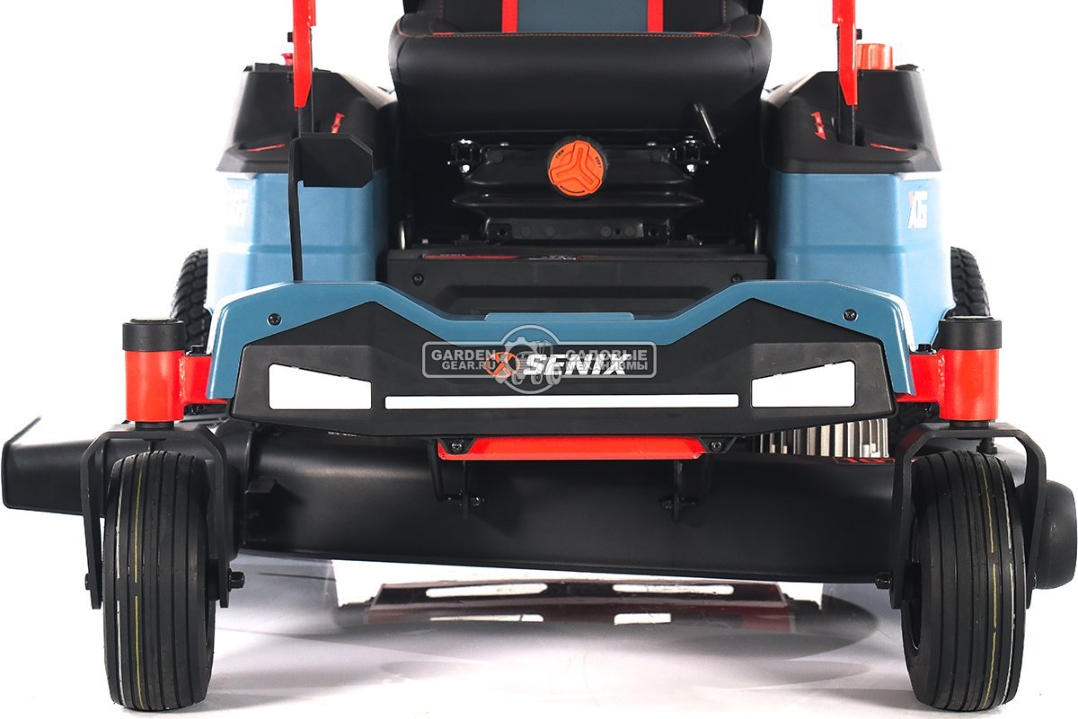 Садовый райдер Senix ZTRX6-M-EU аккумуляторный с 4 АКБ 12 А/ч и ЗУ с нулевым радиусом разворота (PRC, BL 60В, 107 см, 6 слотов для АКБ, LED, 200 кг)