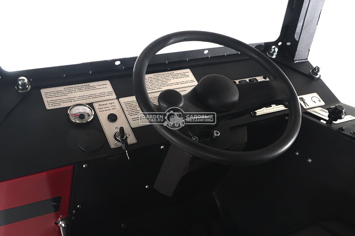 Мини-погрузчик шарнирно сочленённый RED RBF-03 Zongshen GB750EFI 30 л.с., грузоподъемность до 700 кг., ковш 150 л., 1270 кг.