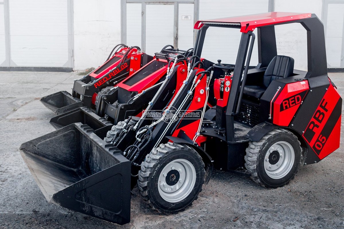 Мини-погрузчик шарнирно сочленённый RED RBF-05 с открытой кабиной Lifan 37 л.с., грузоподъемность до 1000 кг., ковш 300 л., 1600 кг.
