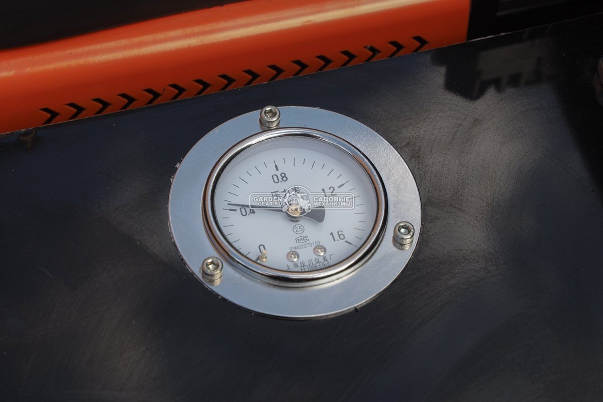 Прицеп с опускающейся платформой на пневмоподвеске Baltic Mechanic Polygon-City PC 750 для перевозки мини-спецтехники, пневмолифт, крышка, 3500x1500