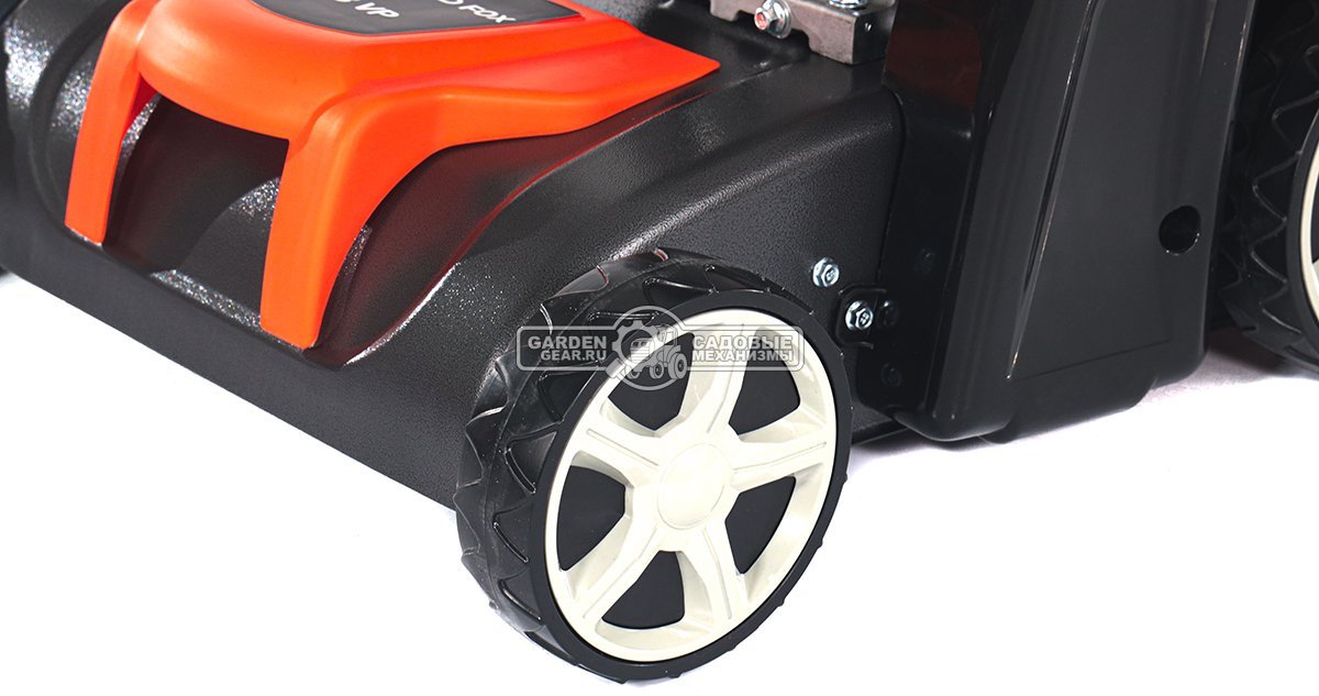 Вертикуттер - аэратор бензиновый Yard Fox 38VP (PRC, 38 см, 196 см3, ножи + пружины, 45 л, 32 кг)