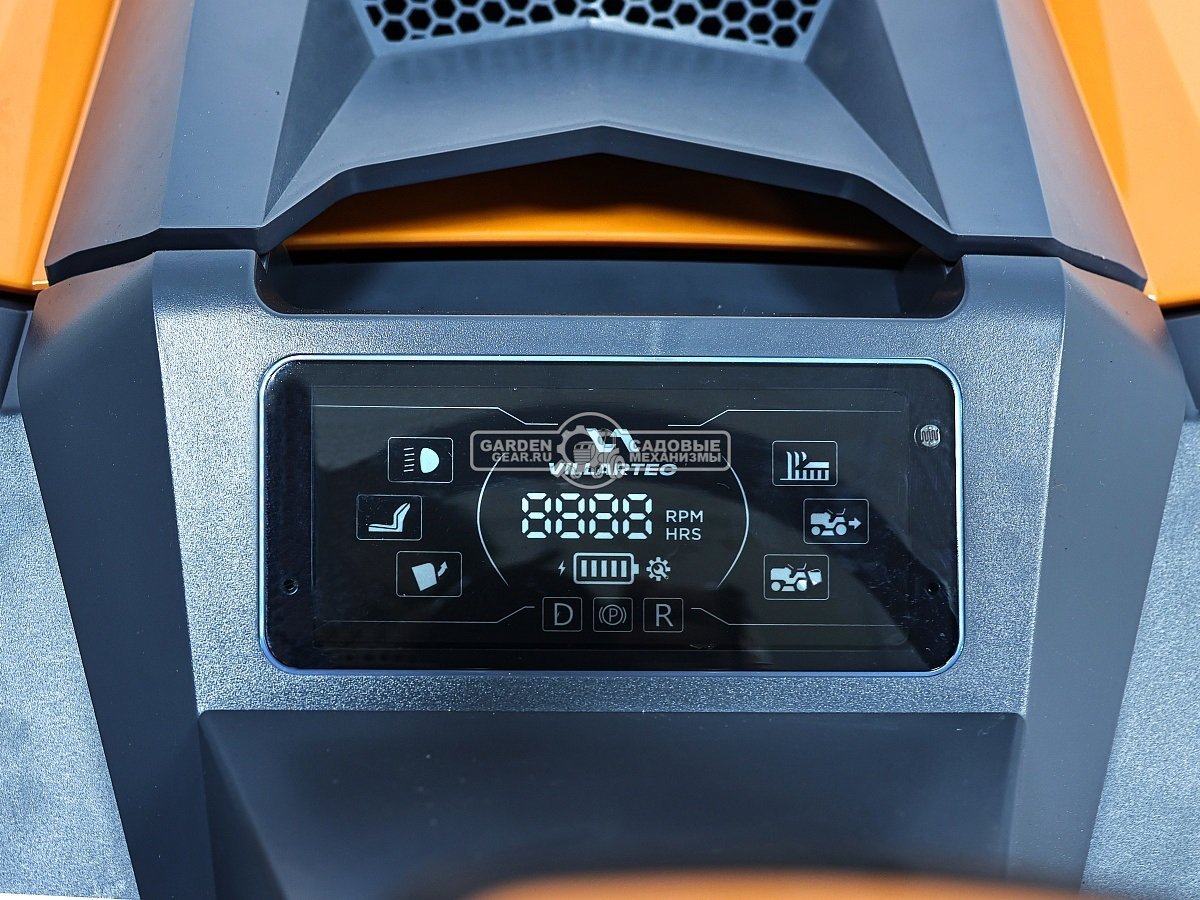 Садовый трактор Villartec MR1702H (PRC, Loncin V-Twin 586 куб.см., гидростатика, травосборник 320 л., ширина кошения 102 см., 215 кг.)