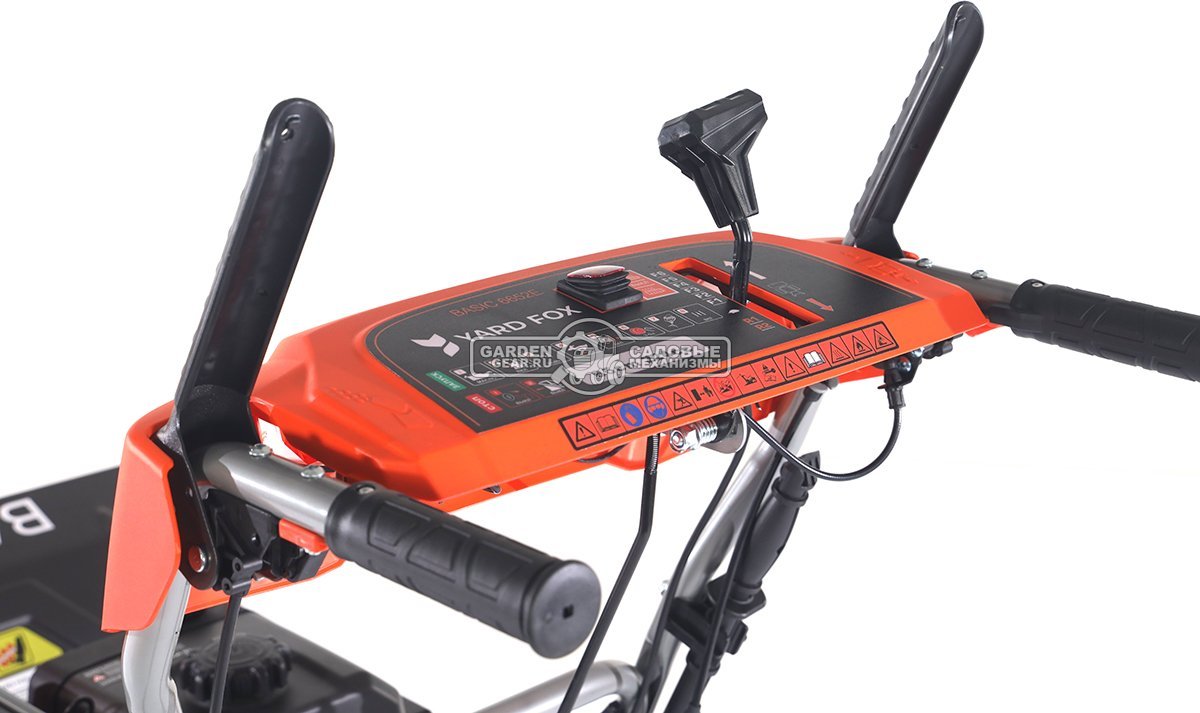 Снегоуборщик Yard Fox 6652E Basic (PRC, 66 см, Rato, 224 см3, эл/стартер 220В, подогрев рукояток, фара, скорости 6/2, 60 кг)