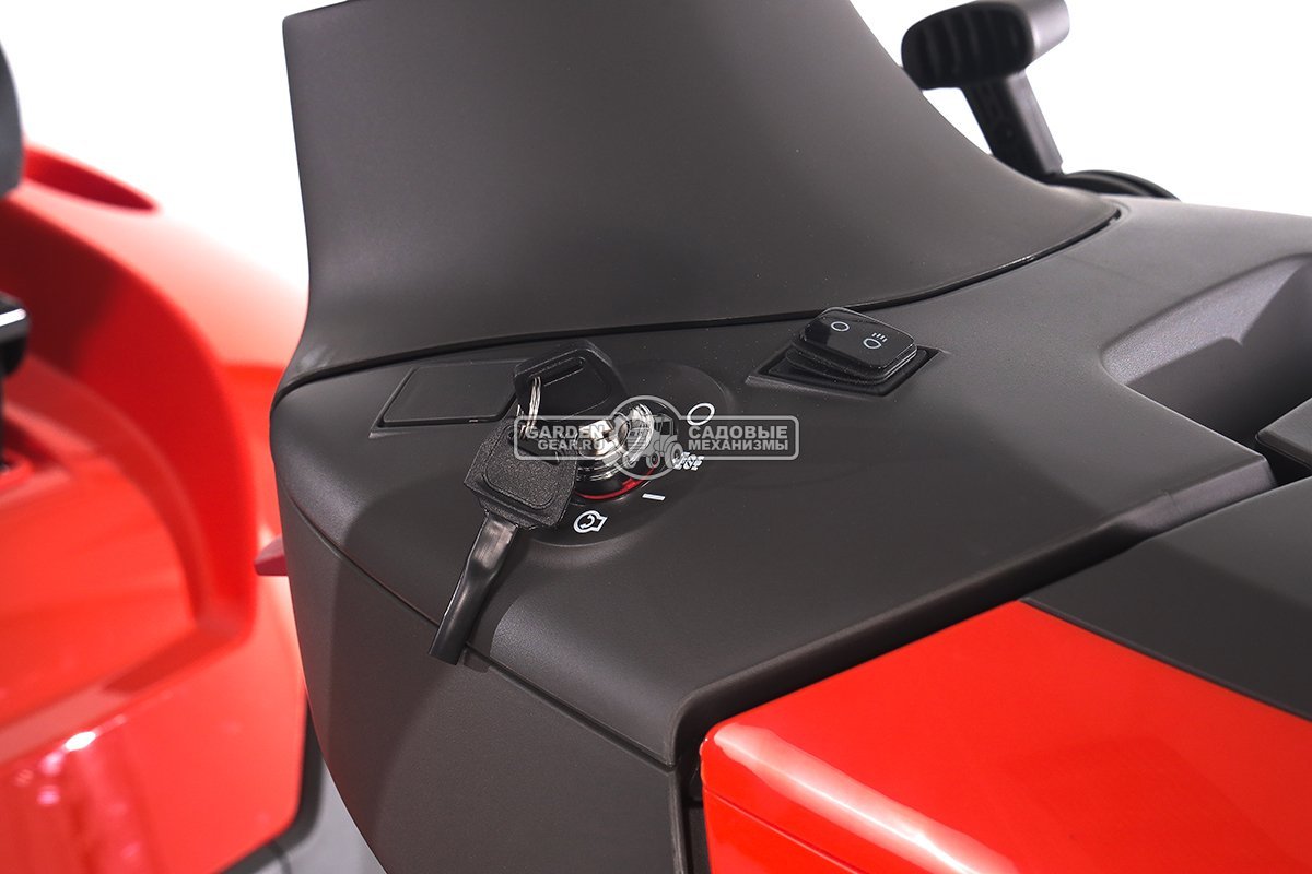 Садовый трактор Husqvarna TC 112 (PRC, Husqvarna 413AE, 413 куб.см., гидростатика, травосборник 220 л., ширина кошения 95 см, 198 кг.)