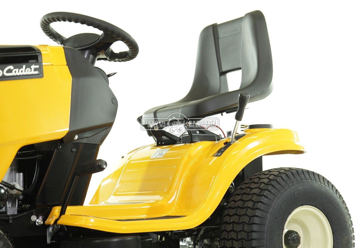 Садовый трактор Cub Cadet LT3 PS107 (USA, Cub Cadet 679, V-Twin, 679 куб.см., гидростатика, боковой выброс, ширина кошения 107 см., 175 кг.)