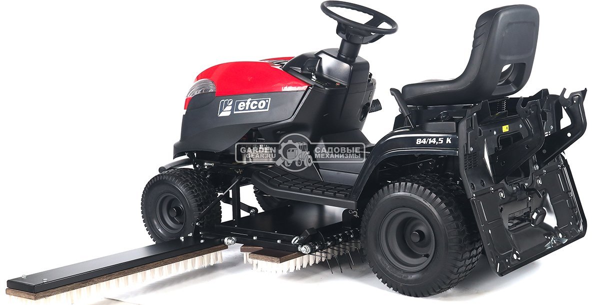 Трактор для футбольного поля Efco EF 84/14,5 K TOSS Sport с щёткой для ухода за искусственным газоном (дека 84 см и травосборник в комплекте)