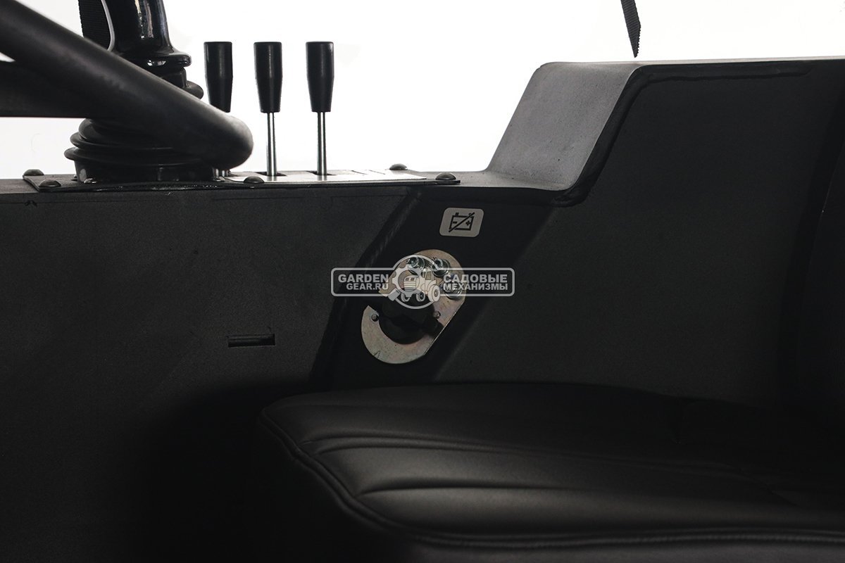 Мини-погрузчик шарнирно сочленённый RED RBF-03 тент + отопитель + джойстик Zongshen GB750EFI 30 л.с., грузоподъемность до 700 кг, ковш 150 л, 1270 кг.