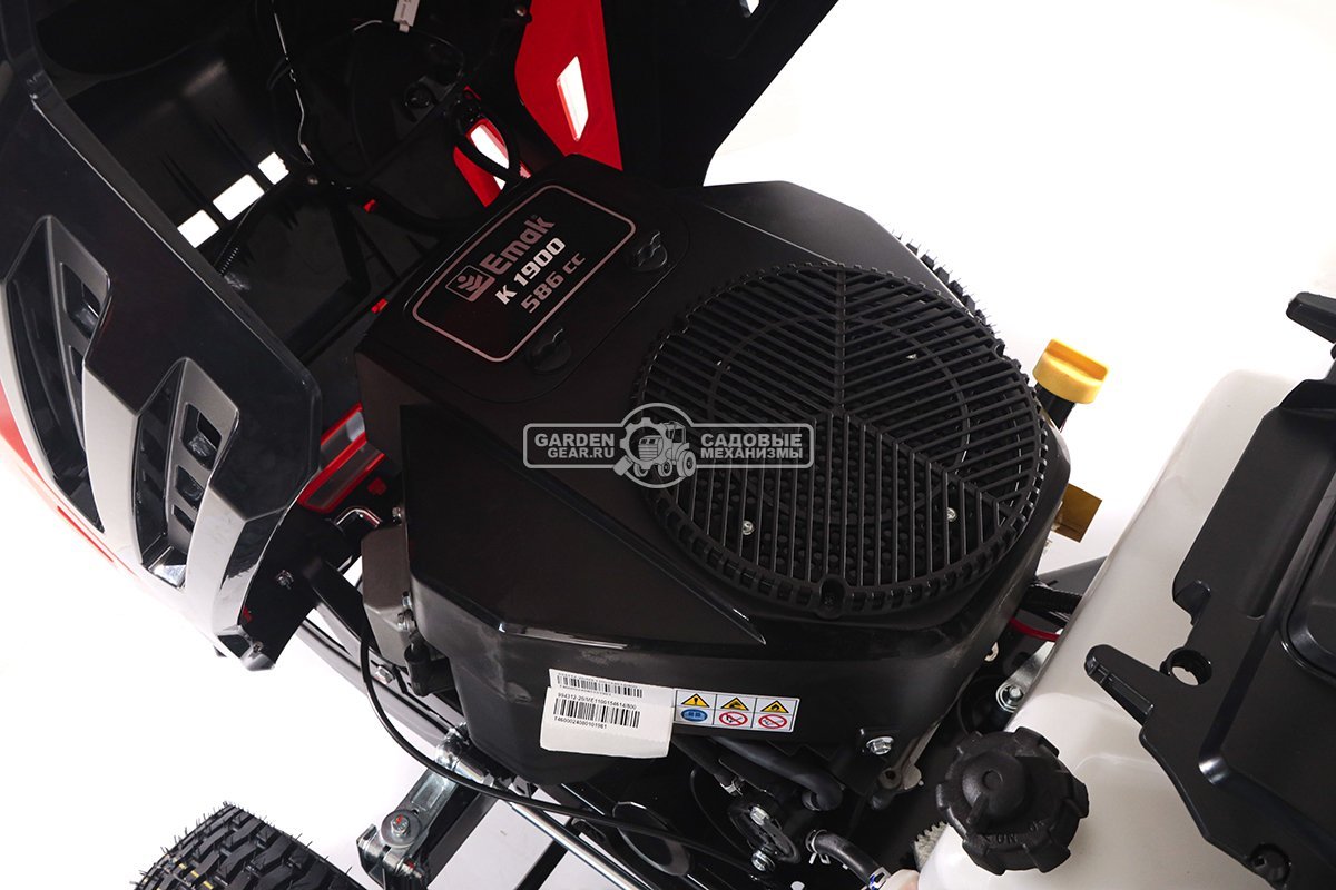Садовый трактор Oleo-Mac OM 102R/19 KV (PRC, Emak K 1900 V-Twin, 586 см3, 102 см., гидростатика, травосборник 300 л., 198 кг.)