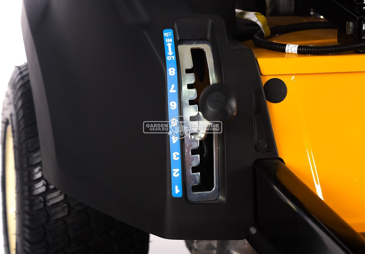 Садовый райдер Cub Cadet RZT-S 46 с нулевым радиусом разворота (USA, Kohler KT730, 725 куб. см., гидростатика, ширина кошения 117 см, 256 кг)