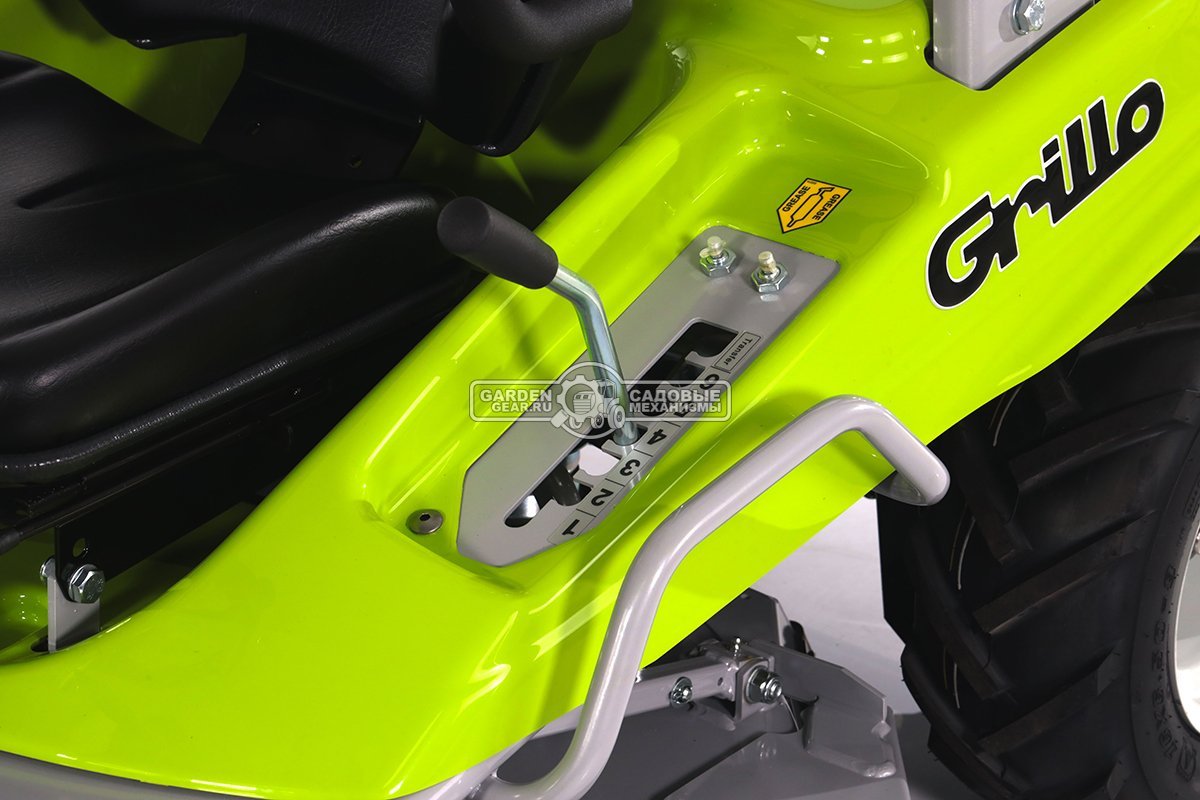 Садовый трактор для высокой травы и работы на склонах Grillo Climber 7.18 (ITA, B&S Intek, 656 куб.см3, задний выброс, дифференциал, 85 см, 245 кг)