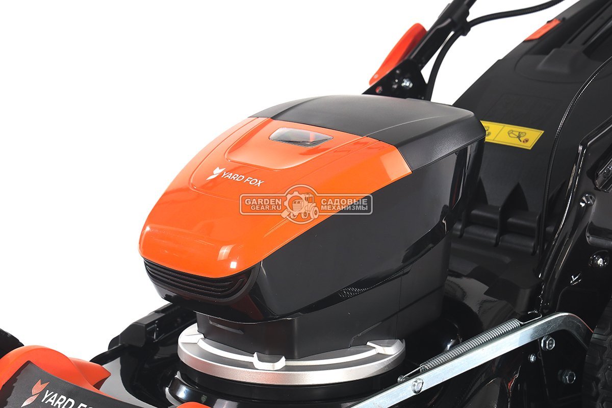 Газонокосилка аккумуляторная самоходная Yard Fox EL4655B SET с АКБ 4.0 А/ч и ЗУ (PRC, BL 60В, 46 см, сталь, 3 в 1, 55 л, 25 кг)