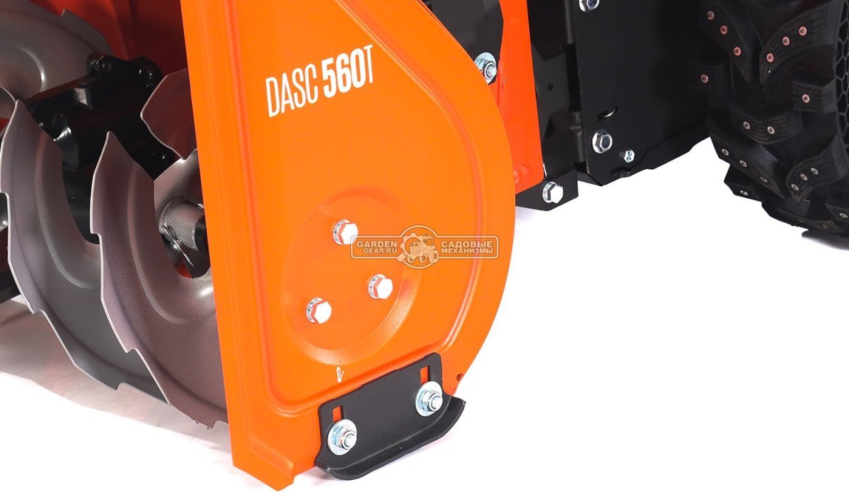 Комбимашина Daewoo SC 7080 с щеткой 80 см. и снегоуборщиком 56 см. (PRC, Daewoo, 220 куб.см., скорости 6/2, 83 кг.)