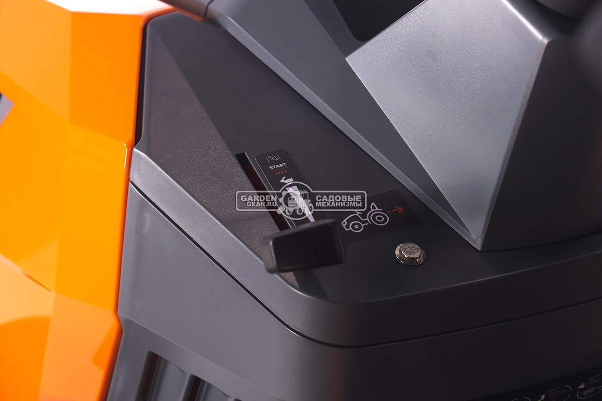 Садовый трактор Villartec MR2308H (PRC, Loncin V-Twin 708 куб.см., LED дисплей, гидростатика, травосборник 320 л, ширина кошения 108 см, 237 кг)