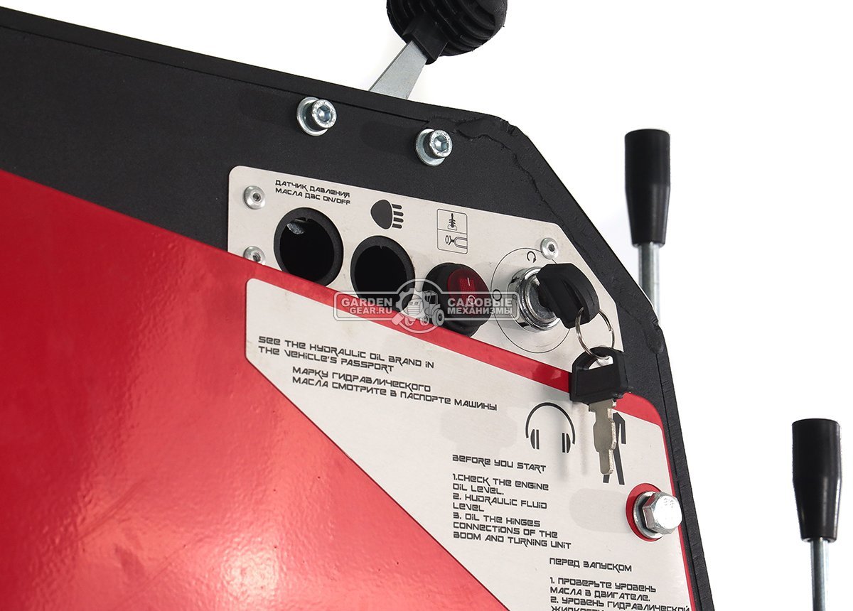 Гусеничный полноповоротный экскаватор RED Rhino RBX-15 Zongshen GB750EFI 30 л.с., глубина копания 2,0 м., ковш 250 мм., 1200 кг.