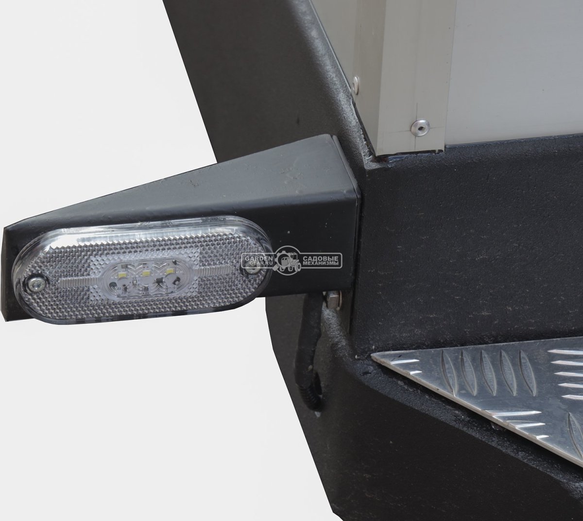 Прицеп с опускающейся платформой на пневмоподвеске Baltic Mechanic Polygon-City PC 750 для перевозки мини-спецтехники, пневмолифт, крышка, 3500x1500