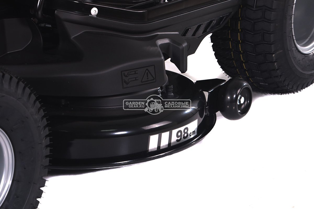 Садовый трактор Oleo-Mac OM 99L/12,5 K M (PRC, Emak K 1250 AVD, 413 см3, 98 см., боковой выброс, механика, 169 кг.)