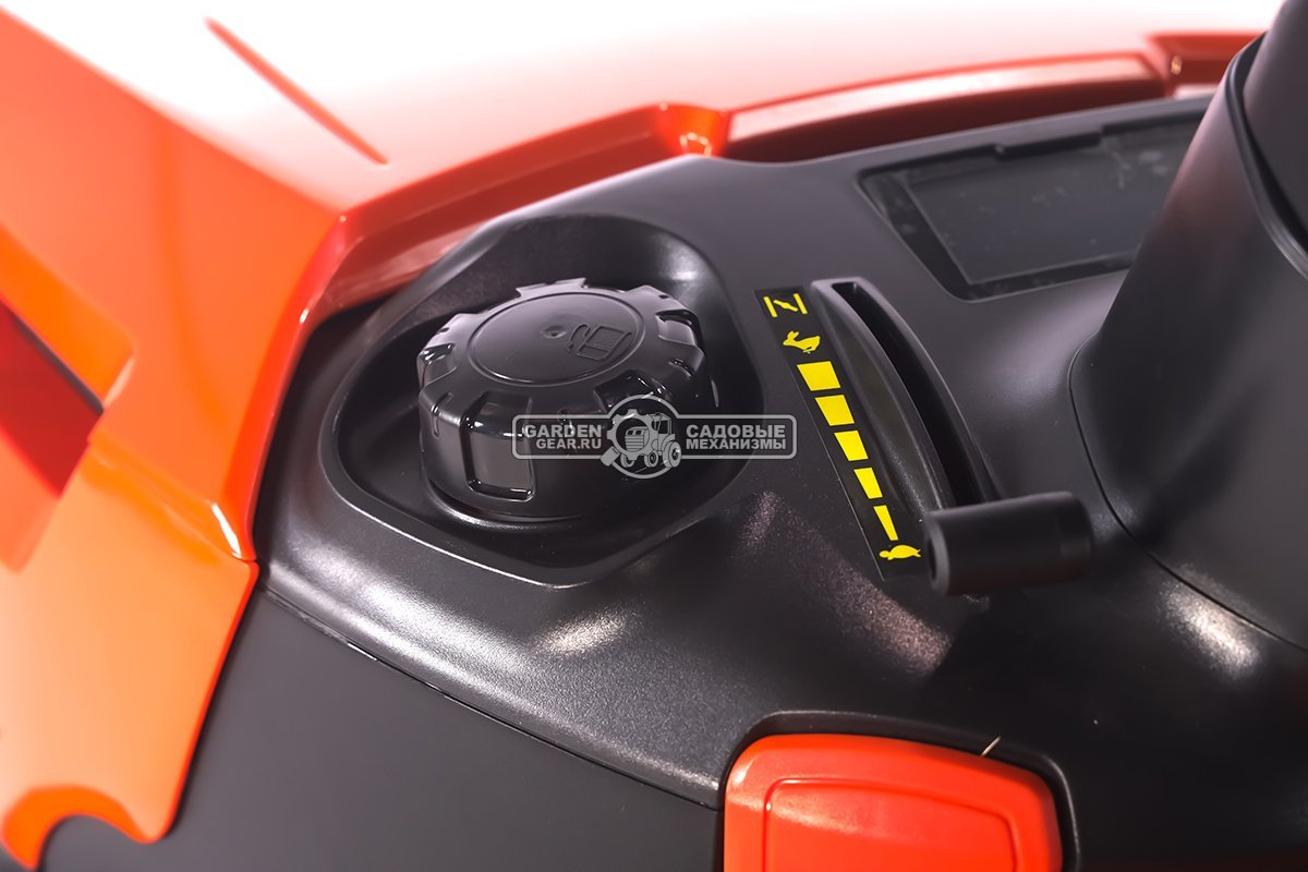 Садовый трактор Yard Fox Optima T 98 RСH (PRC, Loncin 452 куб.см., гидростатика, травосборник 260 л, ширина кошения 98 см, 200 кг)