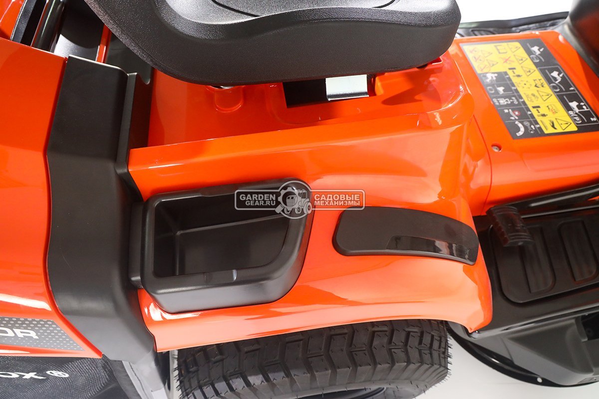 Садовый трактор Yard Fox T 86RBH (PRC, Loncin, 352 куб.см., гидростатика, травосборник 245 л, ширина кошения 86 см, 184 кг)