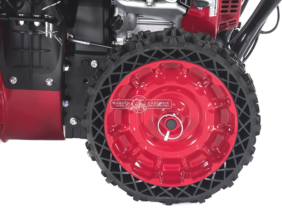 Снегоуборщик HND ST66XWR (PRC, 66 см, Honda GX200, 196 см3, скорости 6/2, фара, подогрев рукояток, 60 кг)