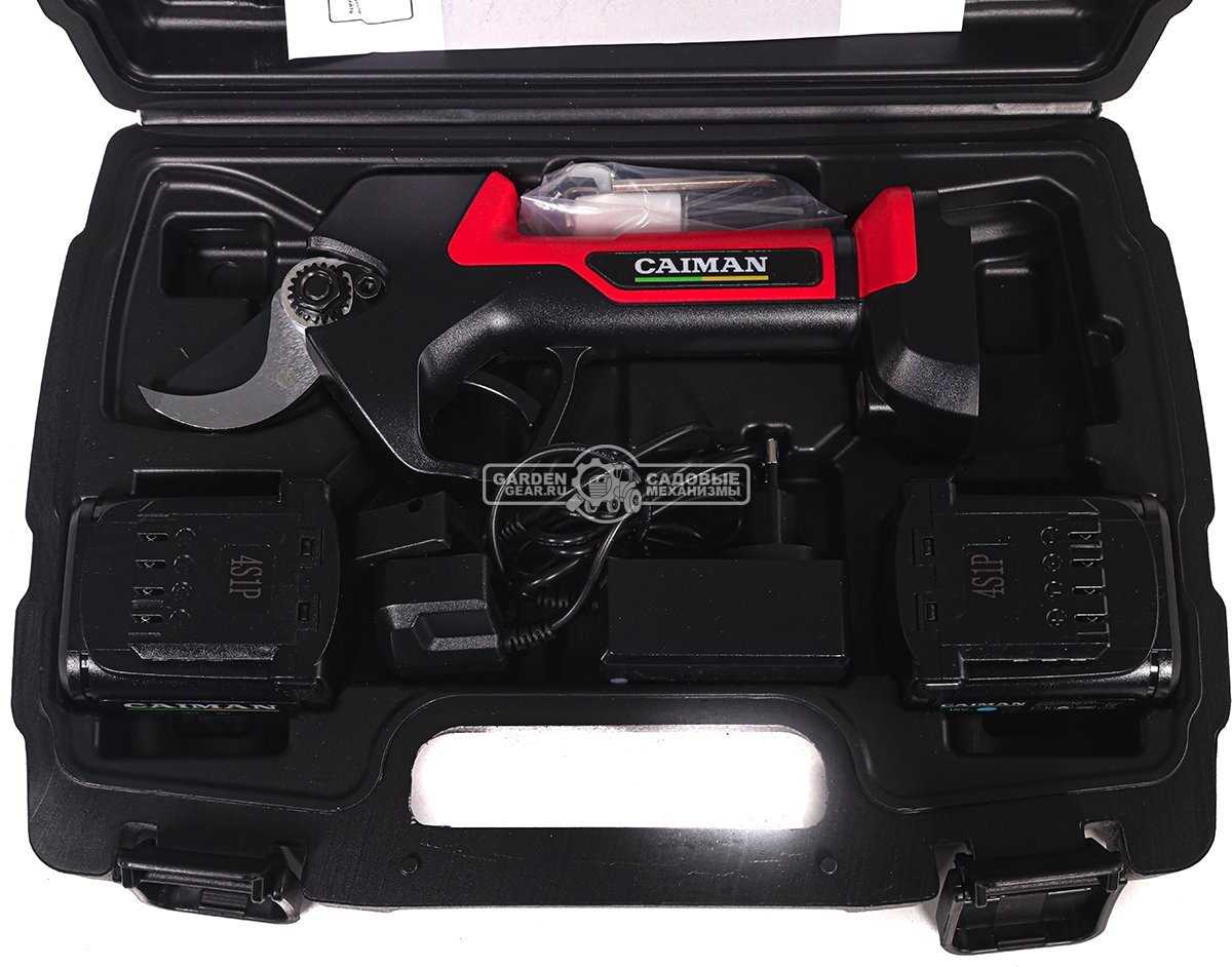 Секатор аккумуляторный Caiman CN-10005 с 2 АКБ и ЗУ (PRC, 14.4В, 4.0 А/ч, диаметр реза 35 мм, бесщеточный двигатель, 1,1 кг.) 